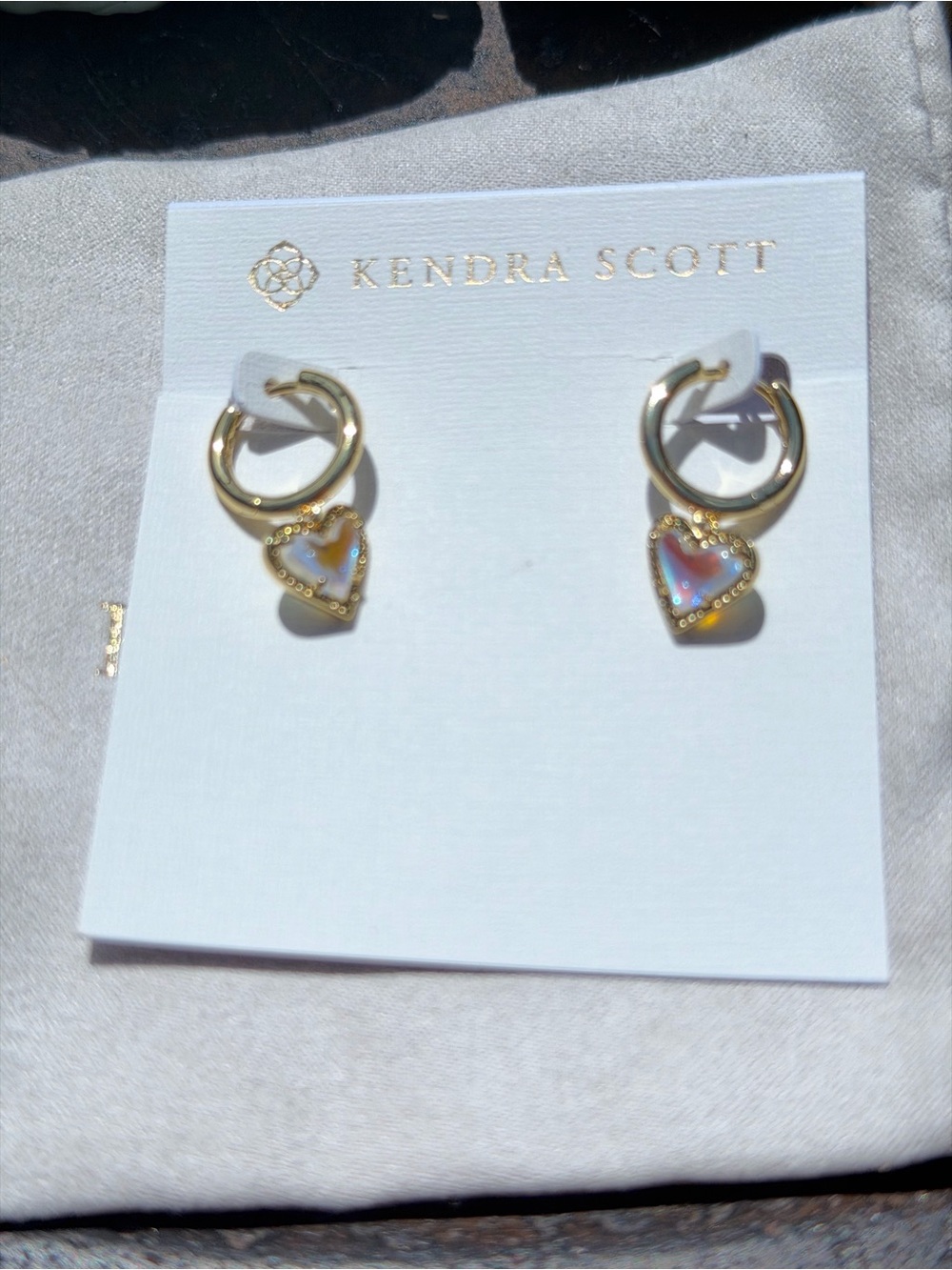 NWT KENDRA SCOTT Earrings - Beautiful Designer - Classic - Boho Earrings - Picture 2 of 5